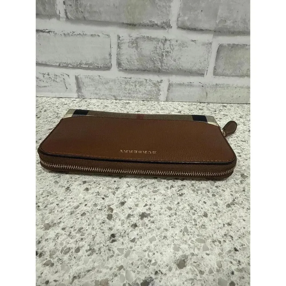 Burberry Elmore Leather and Canvas Horseferry Check Zip Wallet - Picture 8 of 11